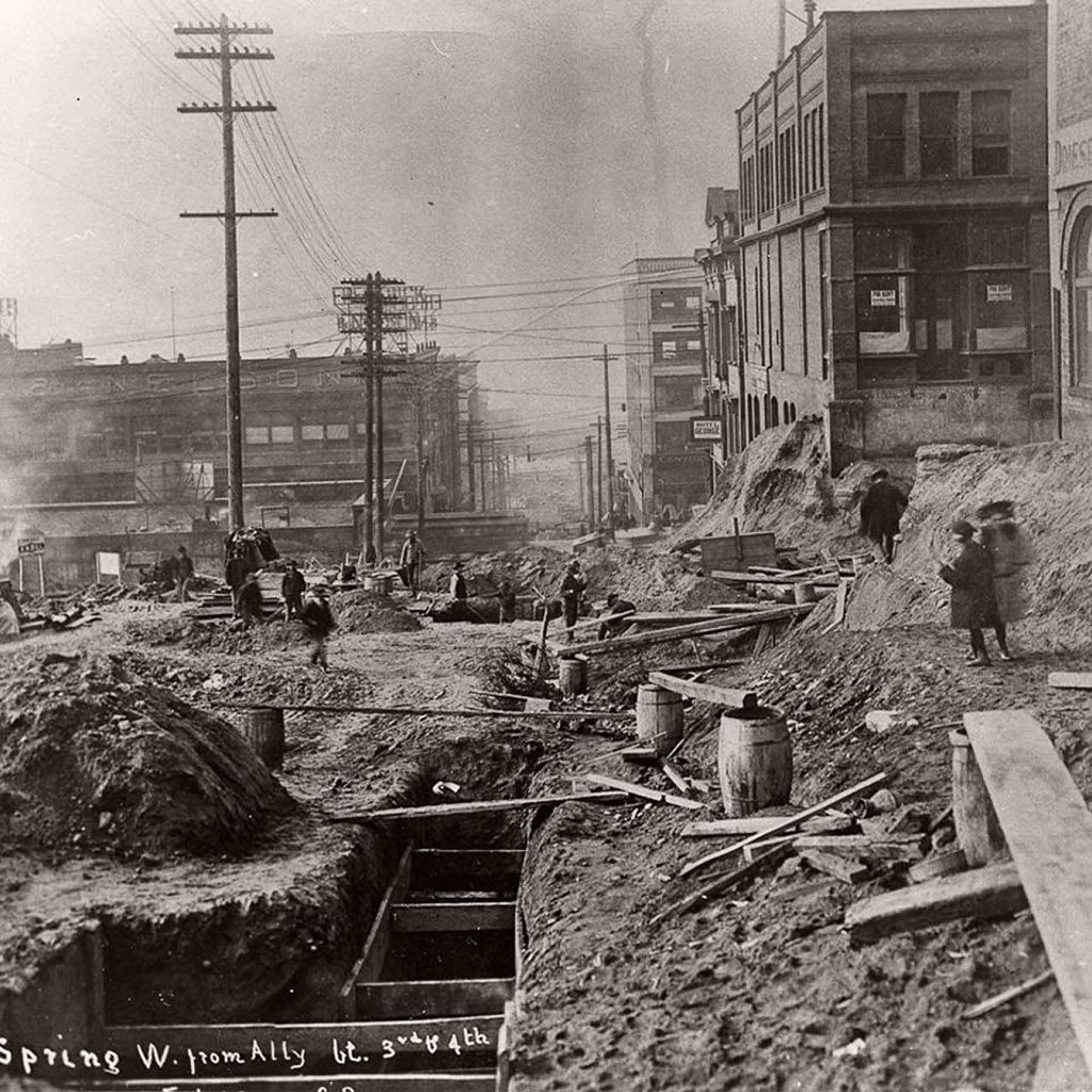 Historical Seattle 1900s photo - before restoration